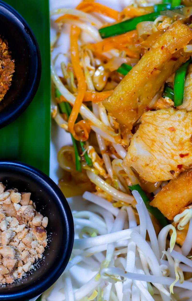 Pad Thai with Crispy Chicken