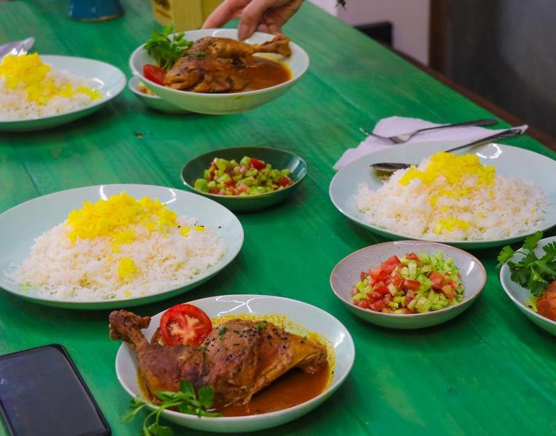 20-Minute Saffron Chicken & Rice