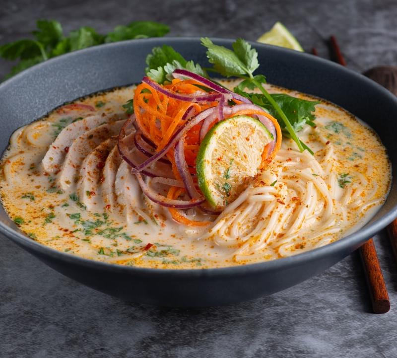 20-Min Laksa with Prawns & Rice Noodles