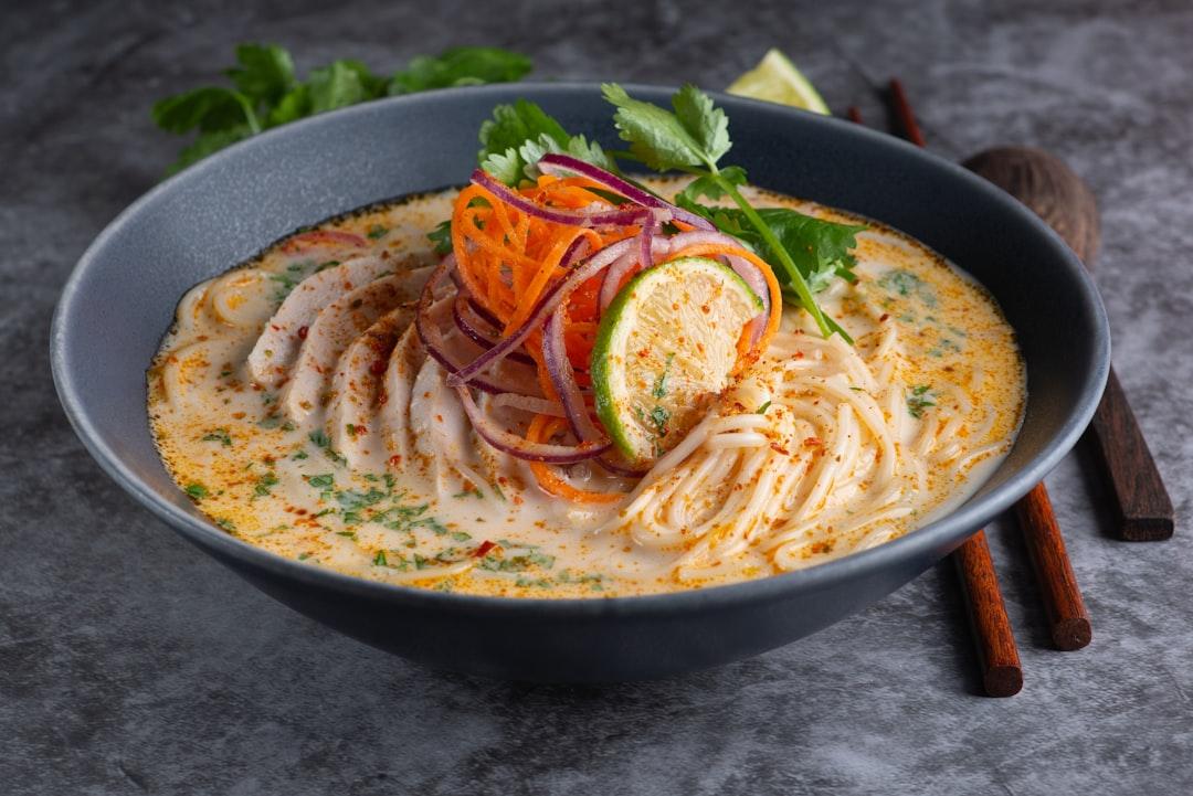 20-Min Laksa with Prawns & Rice Noodles