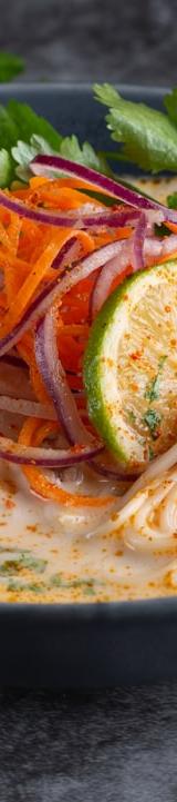 20-Min Laksa with Prawns & Rice Noodles