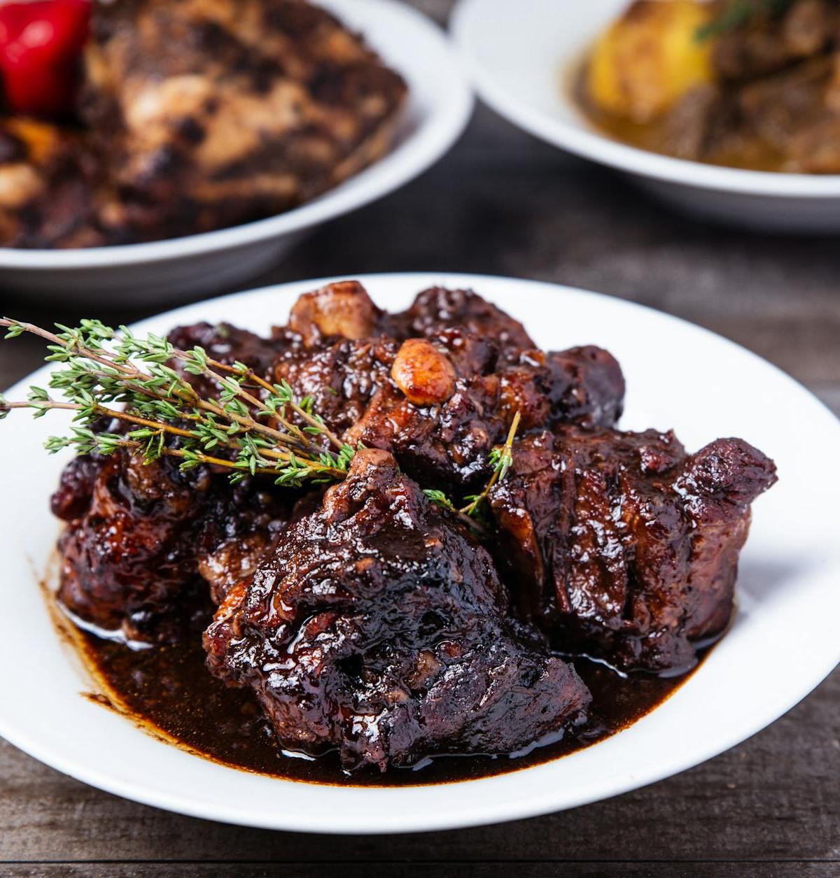 20-Min Oxtail & Rice Bowl