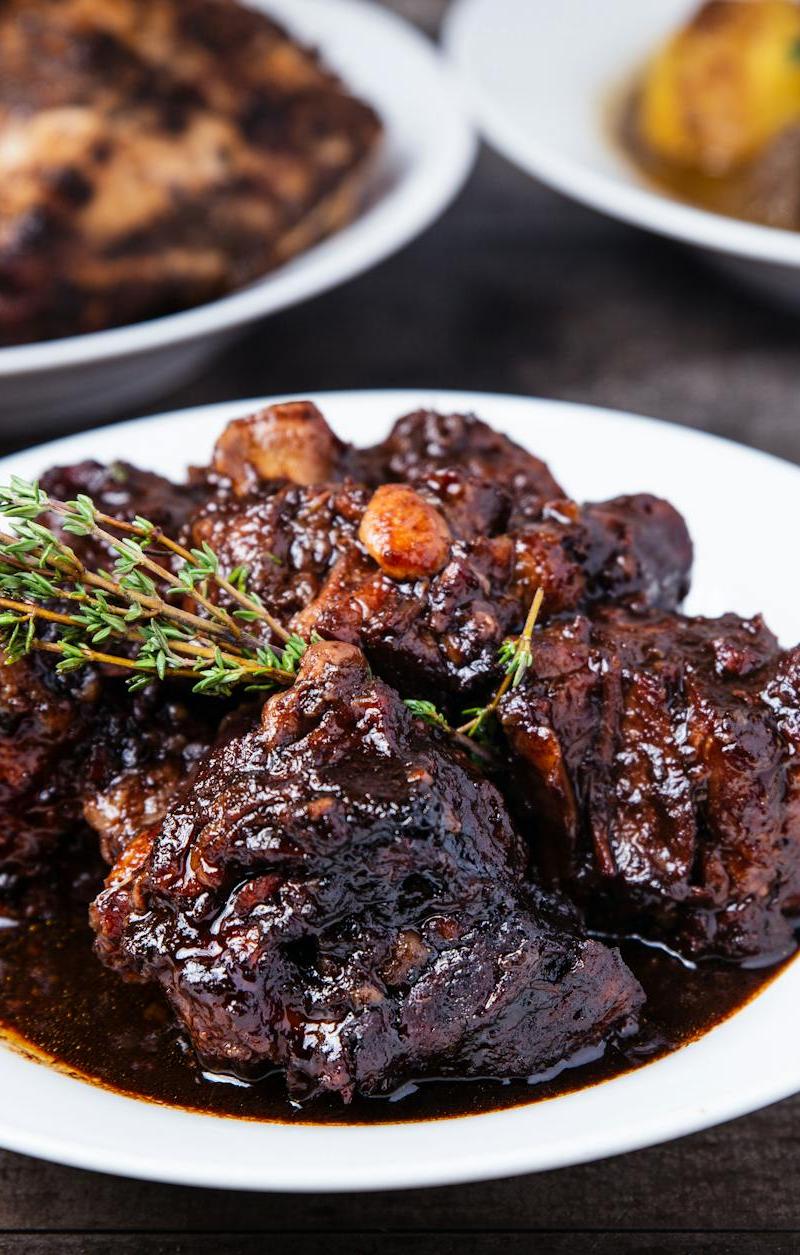 20-Min Oxtail & Rice Bowl