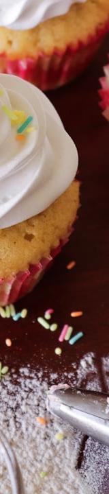 25-Min Vanilla Cupcakes (Mug Cake Method)