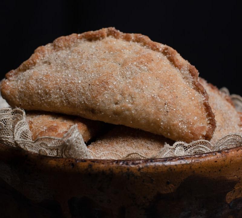 30-Min Apple Cinnamon Hand Pies