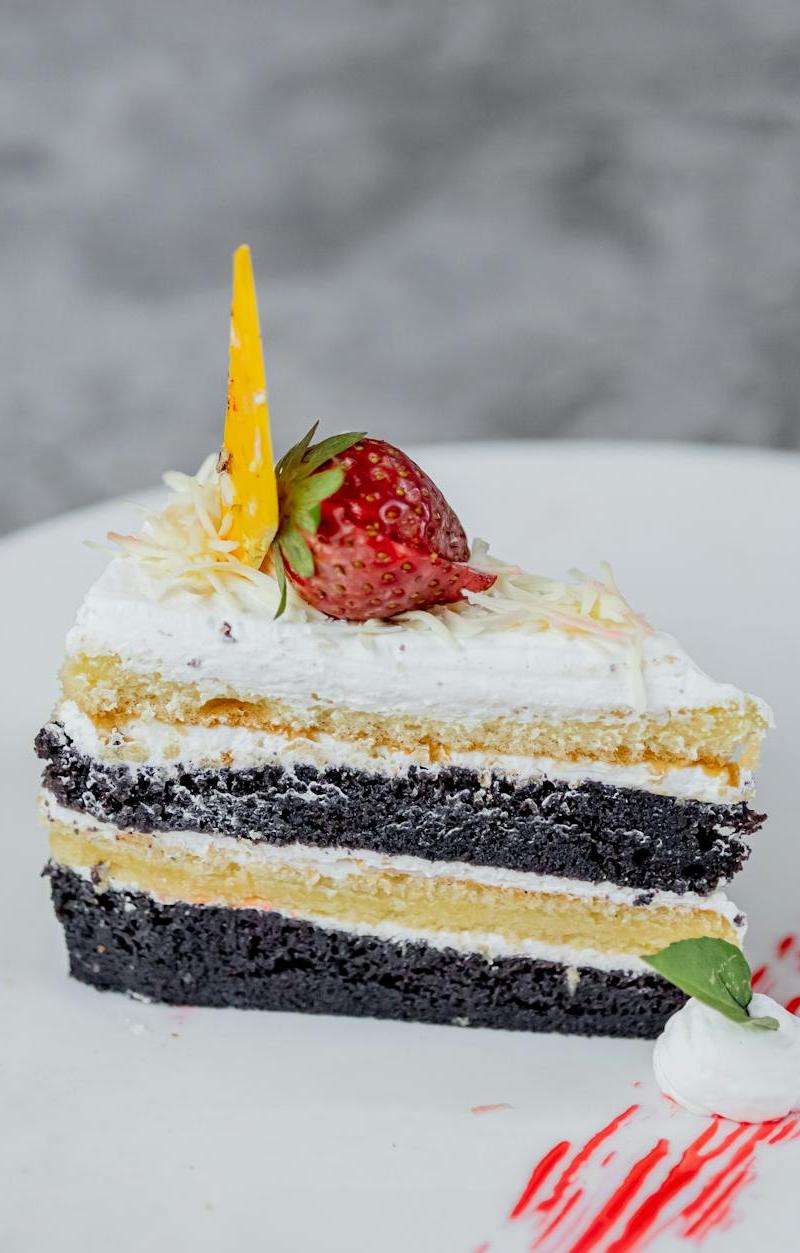 5-Min Chocolate Cake with Berries & Cream