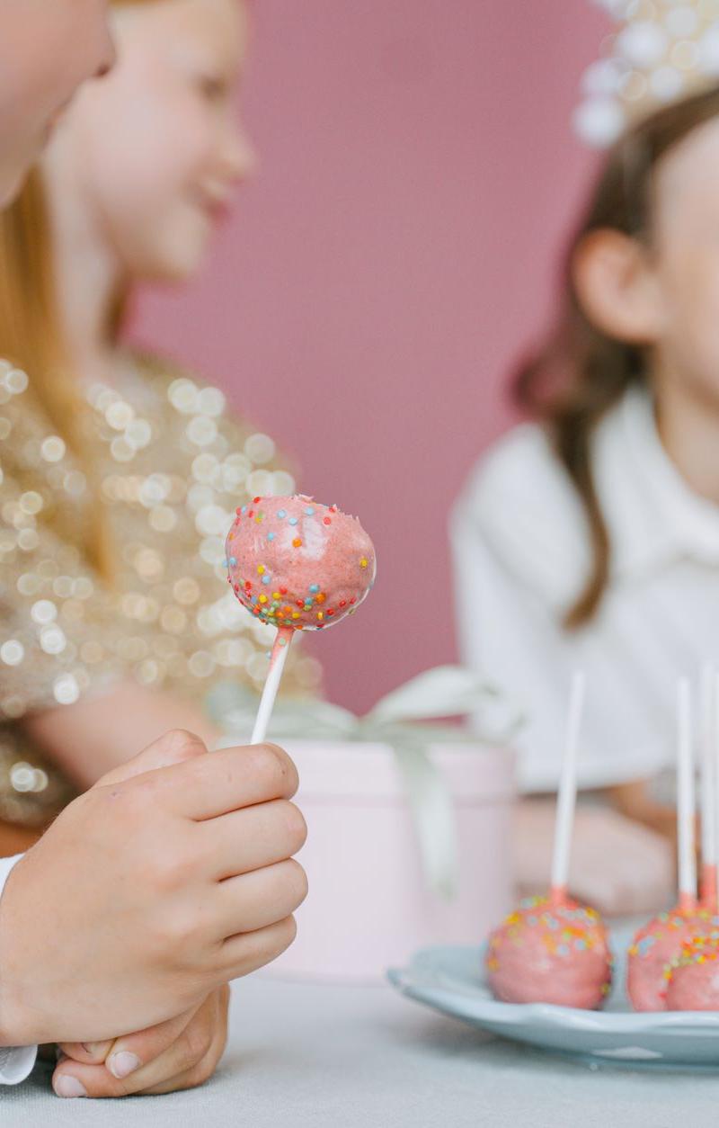 5-Min Chocolate Cake Pops