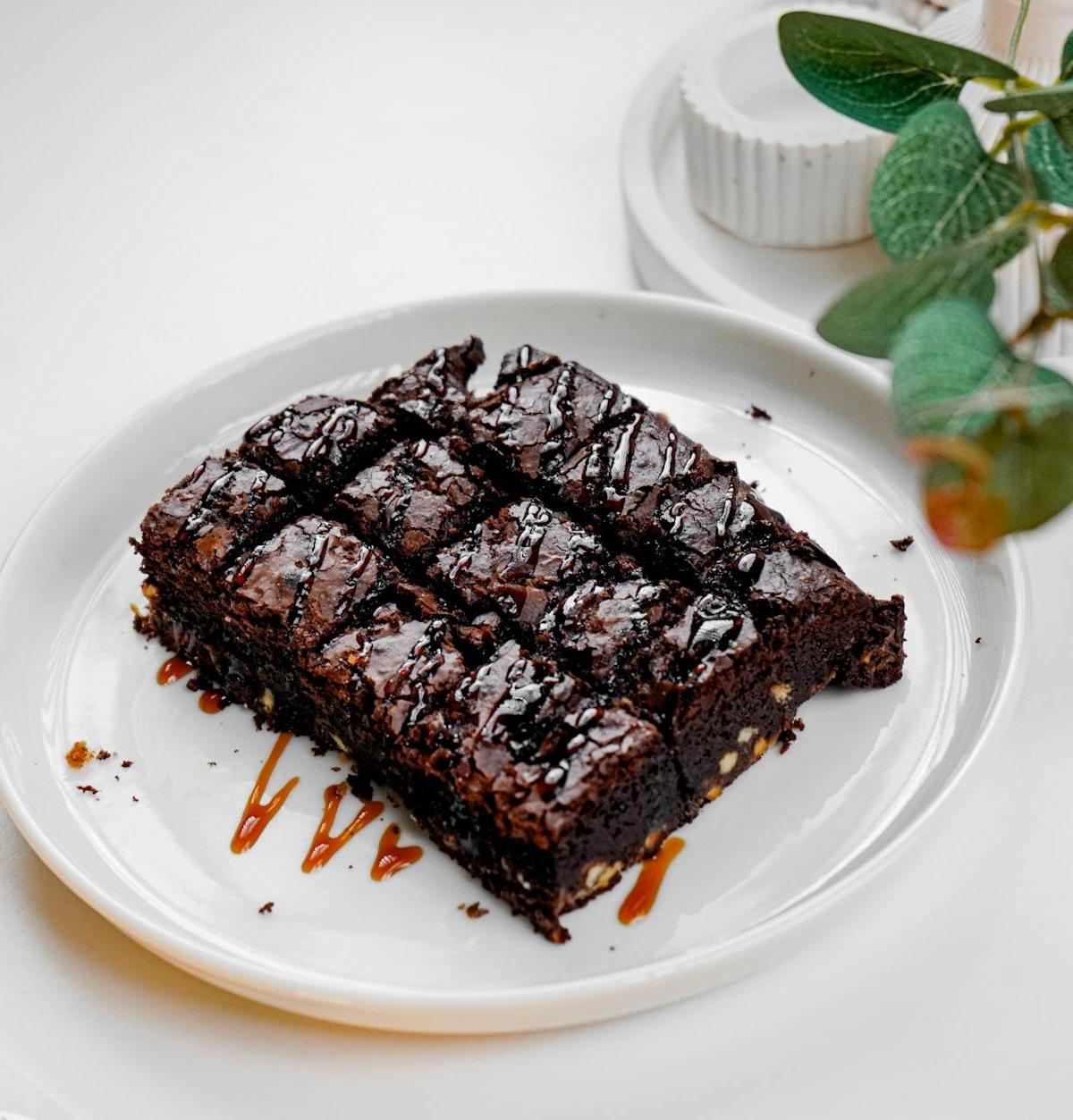 5-Min Salted Caramel Fudge Brownies