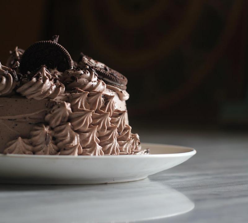 5-Minute Chocolate Cake with Crushed Oreos