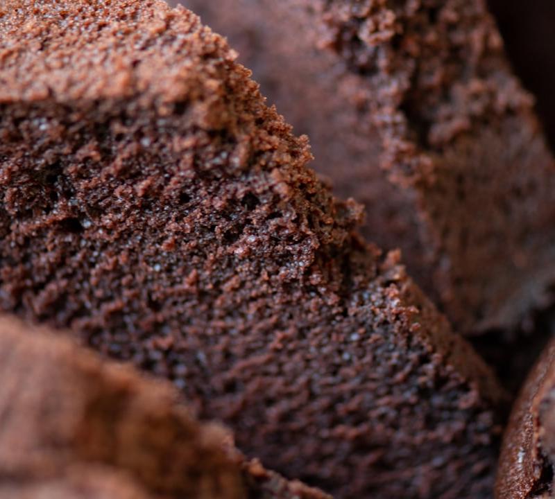 5-Minute Fudgy Chocolate Cake