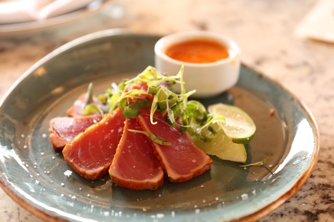 Aji Tataki: Seared Tuna with Chile-Lime Sauce