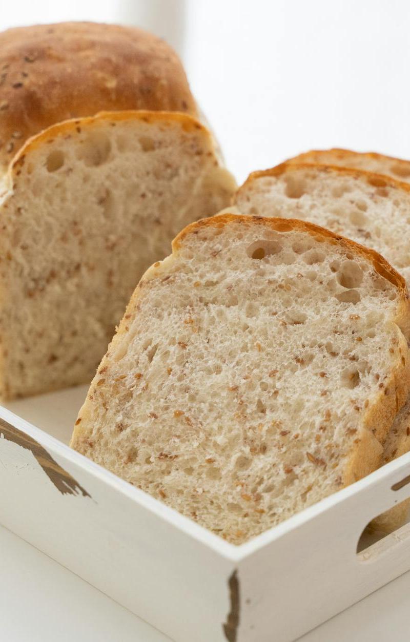 20-Min Anadama Bread (Skillet Version)
