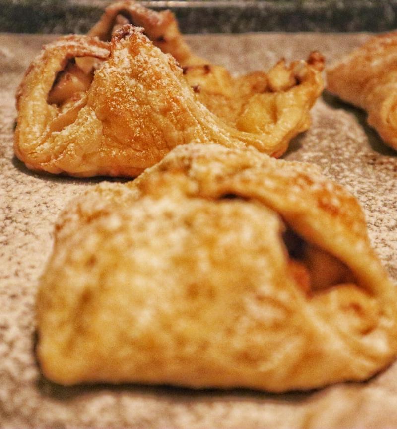 20-Min Apple Cinnamon Hand Pies