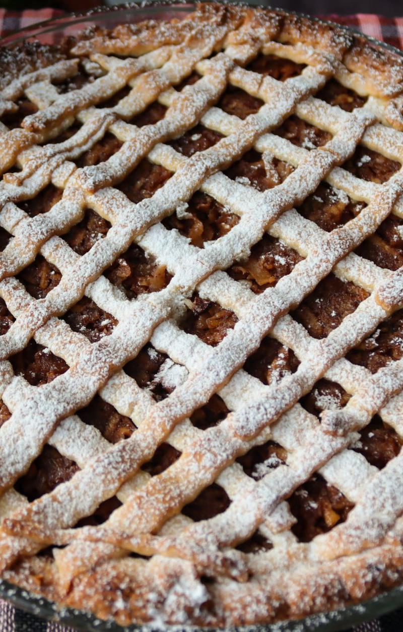 Apple Skillet Cake