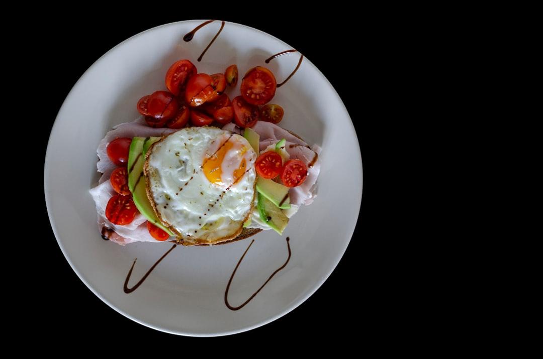 Avocado Egg Toast with Ham & Tomatoes