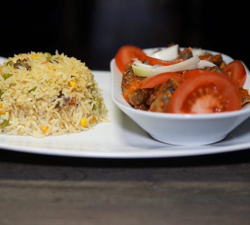 Spicy Awaze Beef with Rice & Fresh Sides