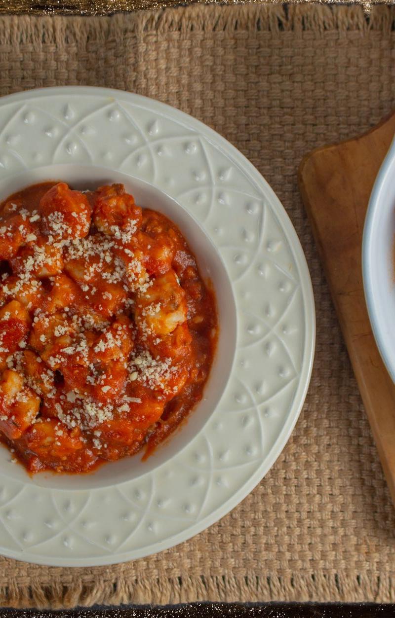 Baked Gnocchi with Tomato, Mozzarella & Basil