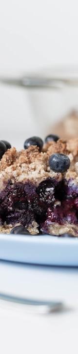Baked Oatmeal with Berries