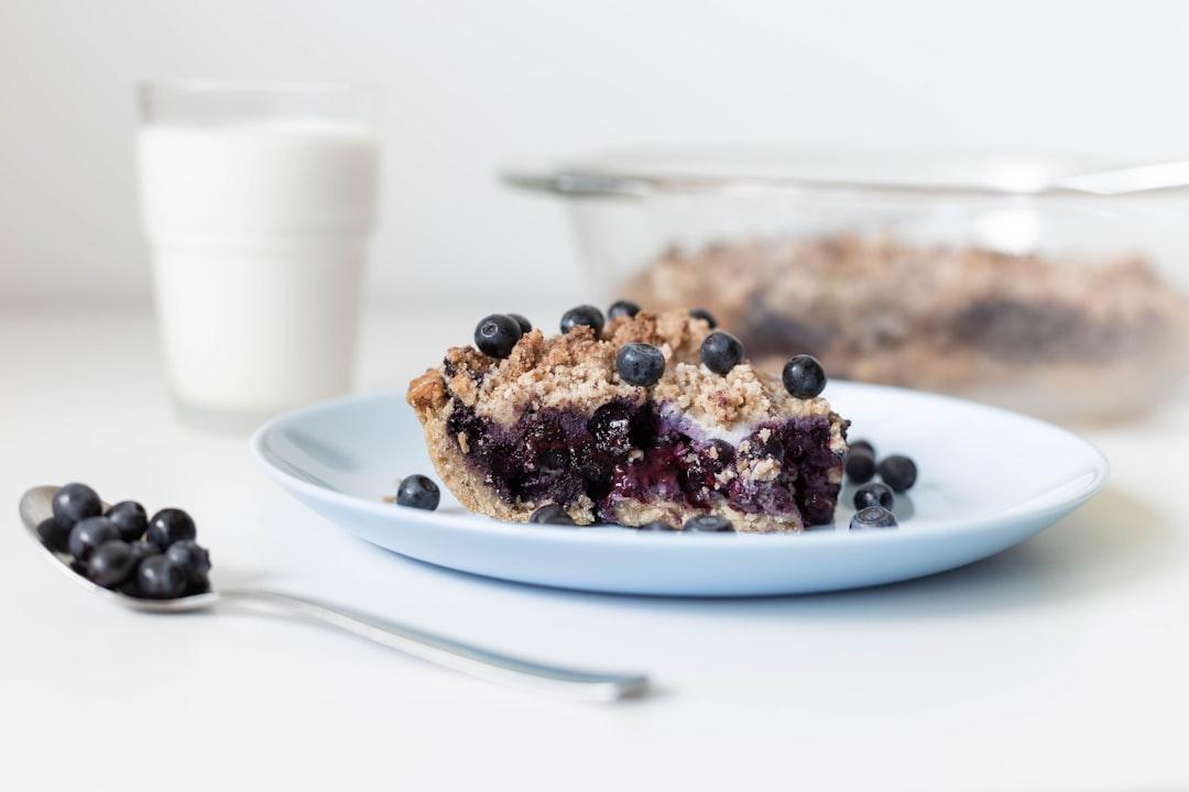 Baked Oatmeal with Berries