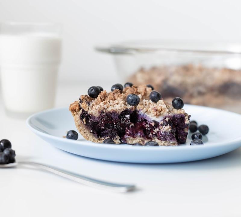 Baked Oatmeal with Berries