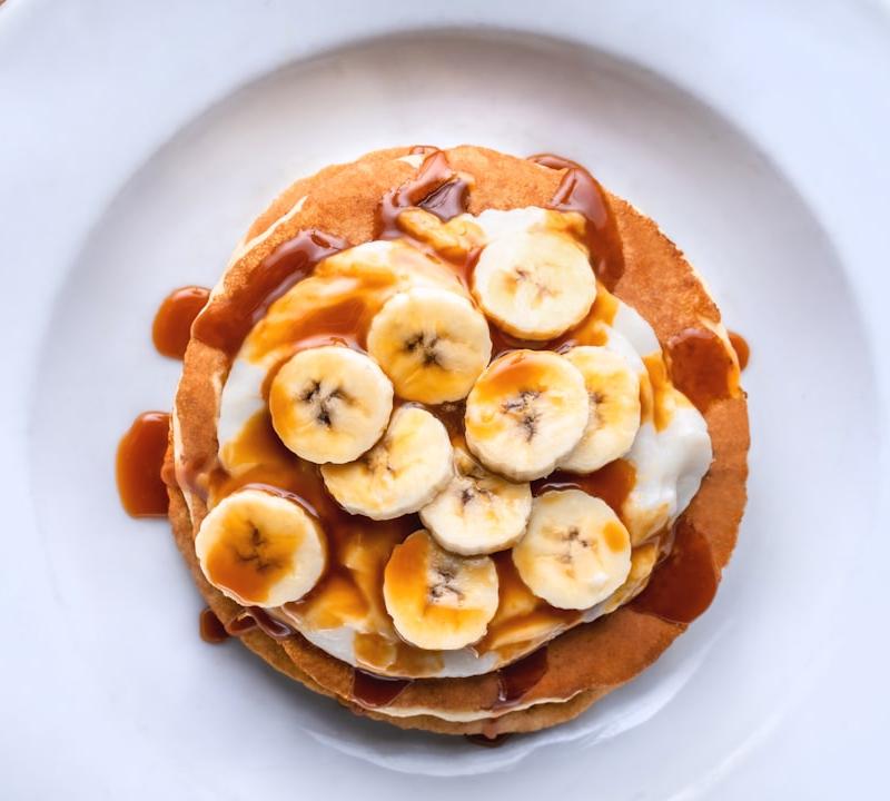 3-Ingredient Banana Oat Pancakes
