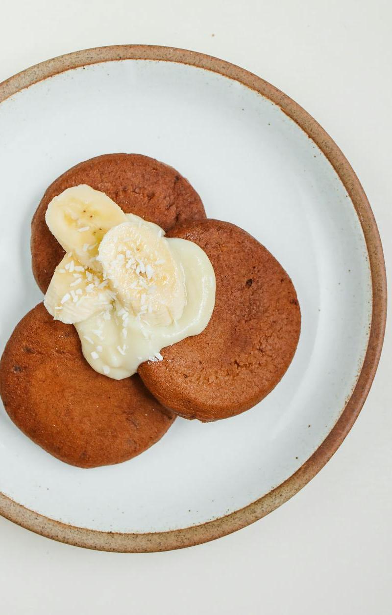 Banana Oat Protein Pancakes with Yogurt