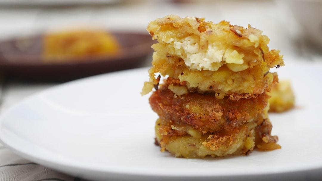 Bánh Dá Lợn (Crispy Tapioca Cake)