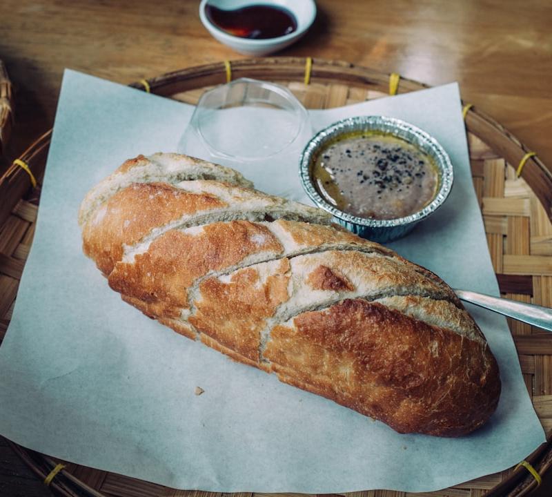Bánh Mì Thịt Nướng