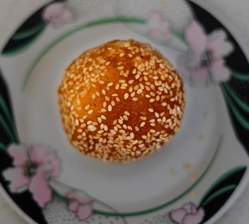 Bánh Pia with Mung Bean & Sesame