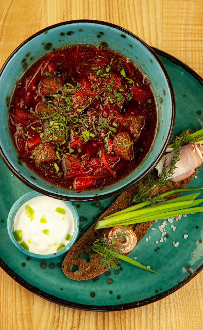20-Min Barszcz: Beet Soup with Cream & Rye