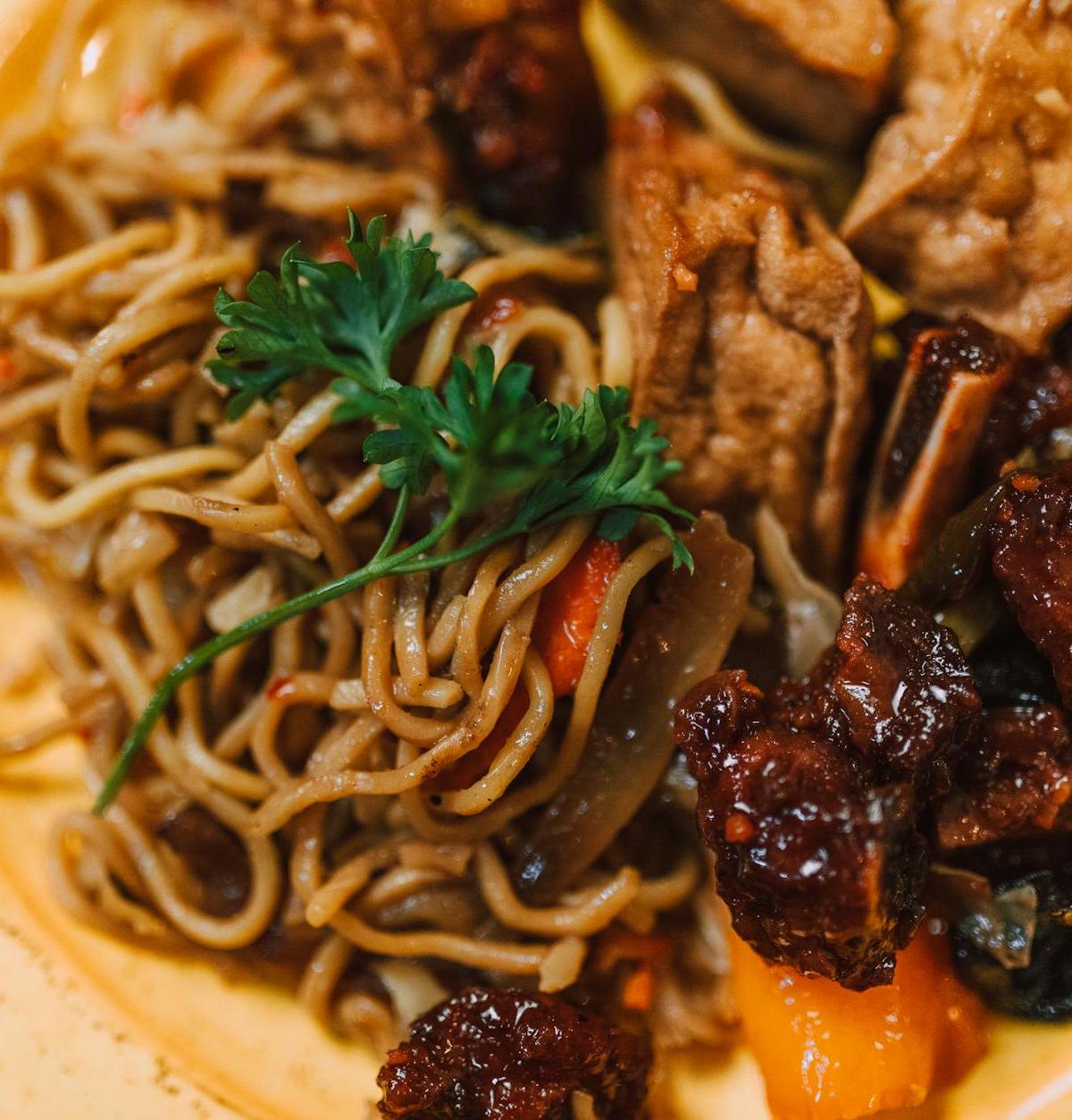 Beef Lo Mein with Crispy Tofu & Pork