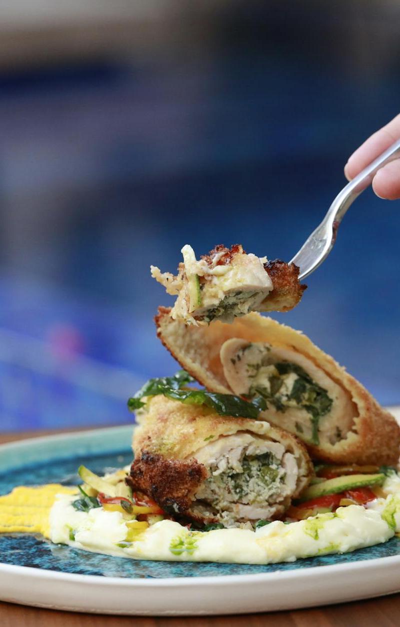 25-Min Beef Roulade with Mashed Potatoes