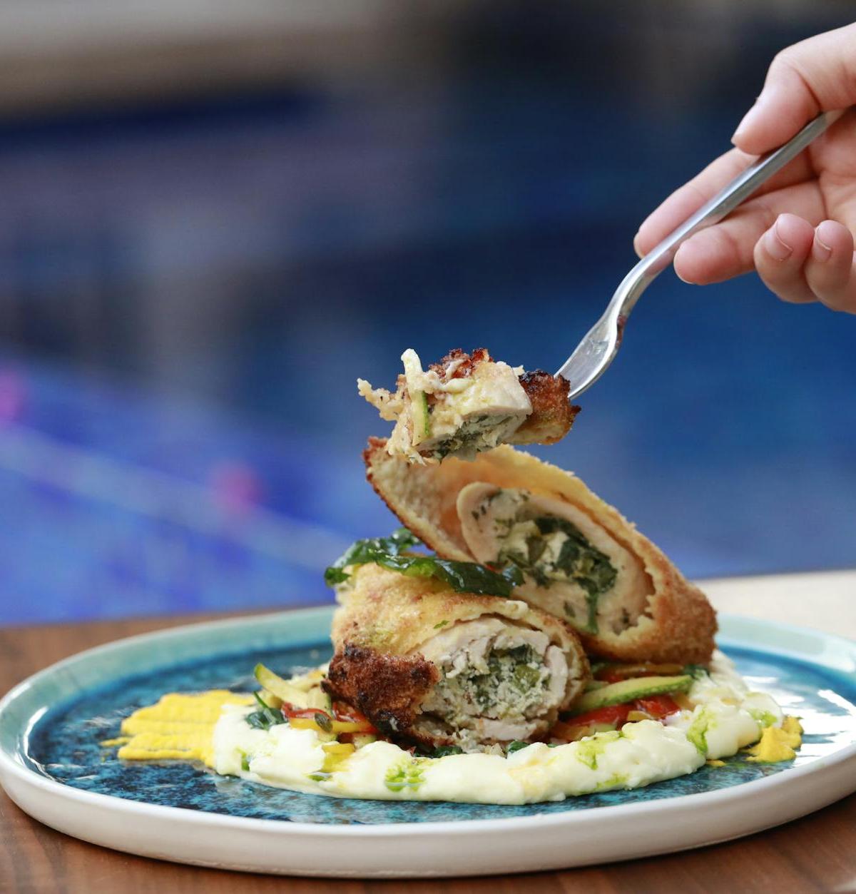 25-Min Beef Roulade with Mashed Potatoes