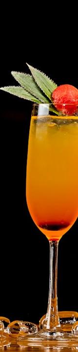 Bellini — Prosecco Peach Cocktail