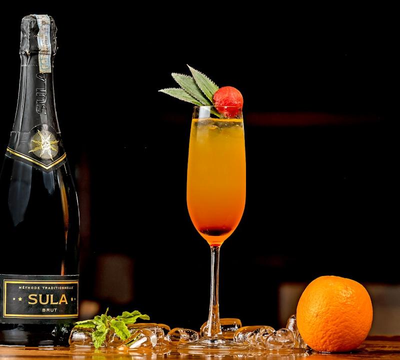 Bellini — Prosecco Peach Cocktail