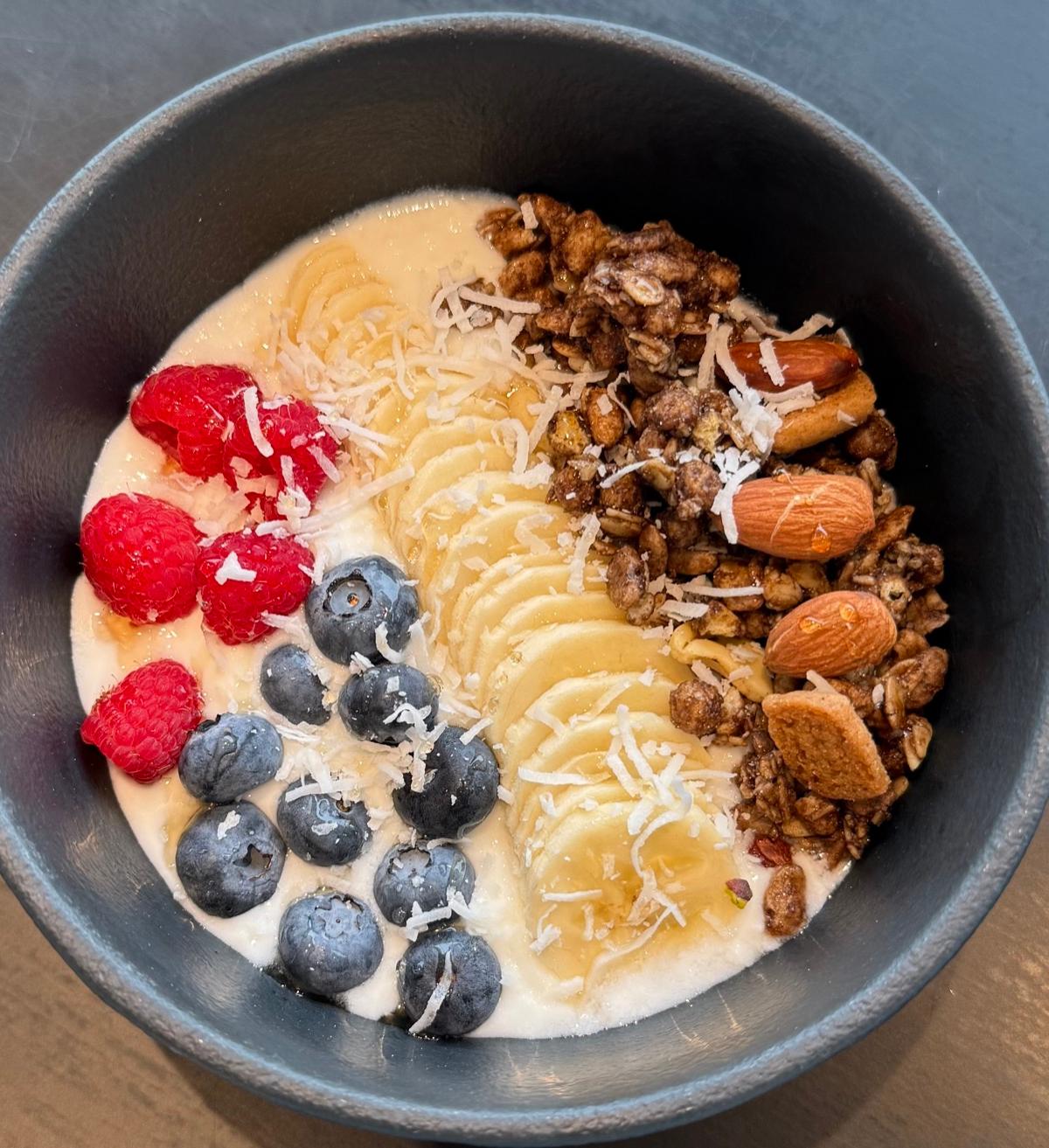 Berry Banana Yogurt Bowl