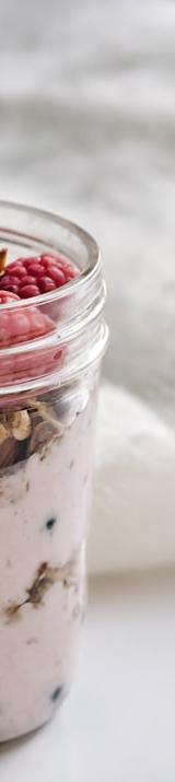 5-Minute Berry Chia Overnight Oats