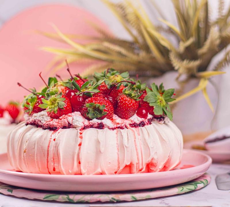 5-Minute Berry Pavlova Bites
