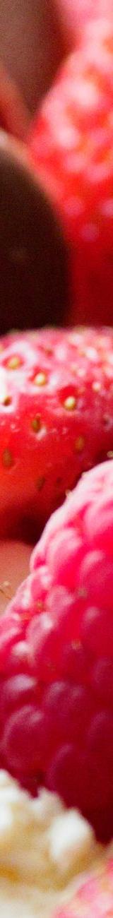 10-Minute Berry Pavlova Nests with Chocolate