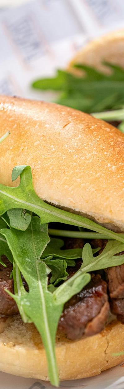 Bifanas no Pão — Garlic Pork Sandwich
