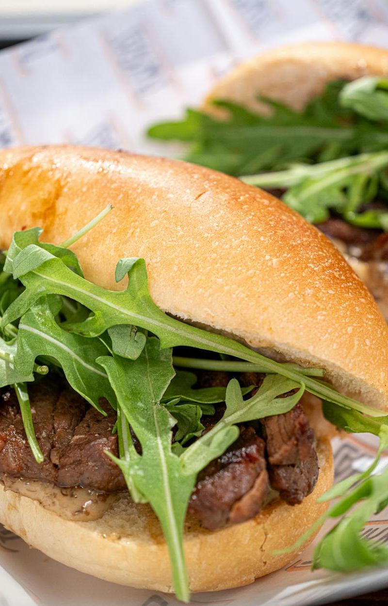 Bifanas no Pão — Garlic Pork Sandwich