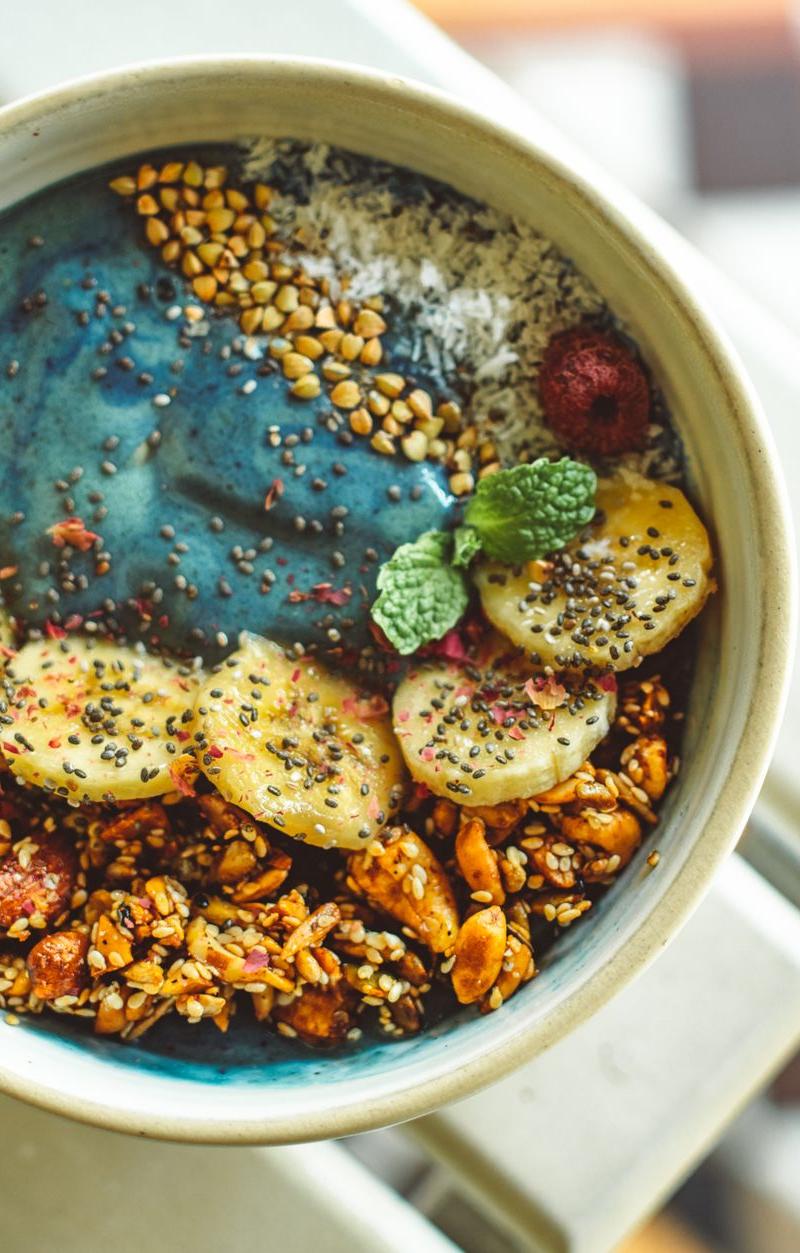 Blue Spirulina Smoothie Bowl