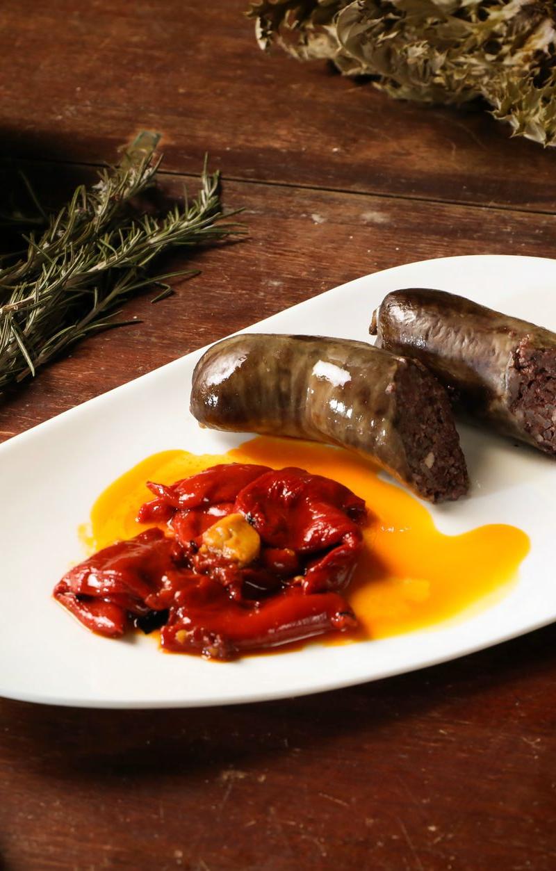 Pan-Fried Blutwurst with Peppers & Bread