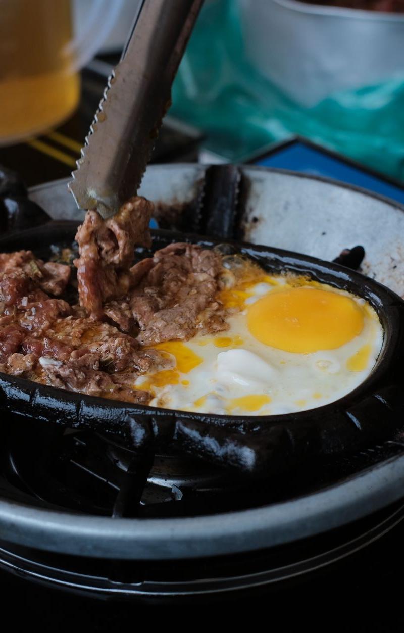 Crispy Beef Steak & Fried Egg — Bò Bít Tết