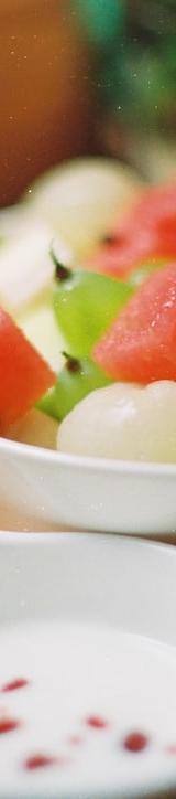 Bright & Creamy Fruit Bowl