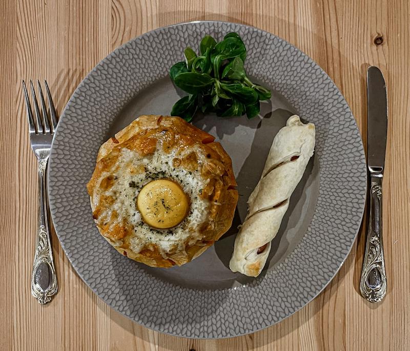 British Chicken and Leek Pie
