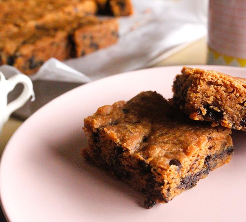 Brown Butter Blondies with Chocolate Chips