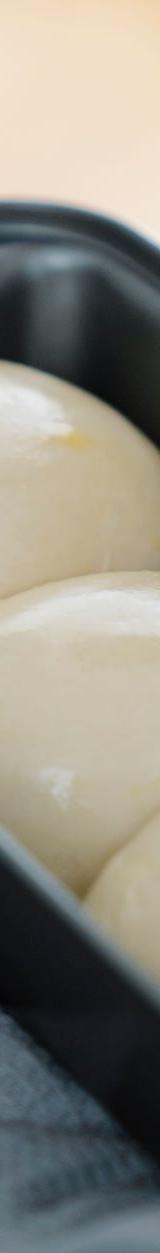 25-Min Buchteln with Vanilla Cream
