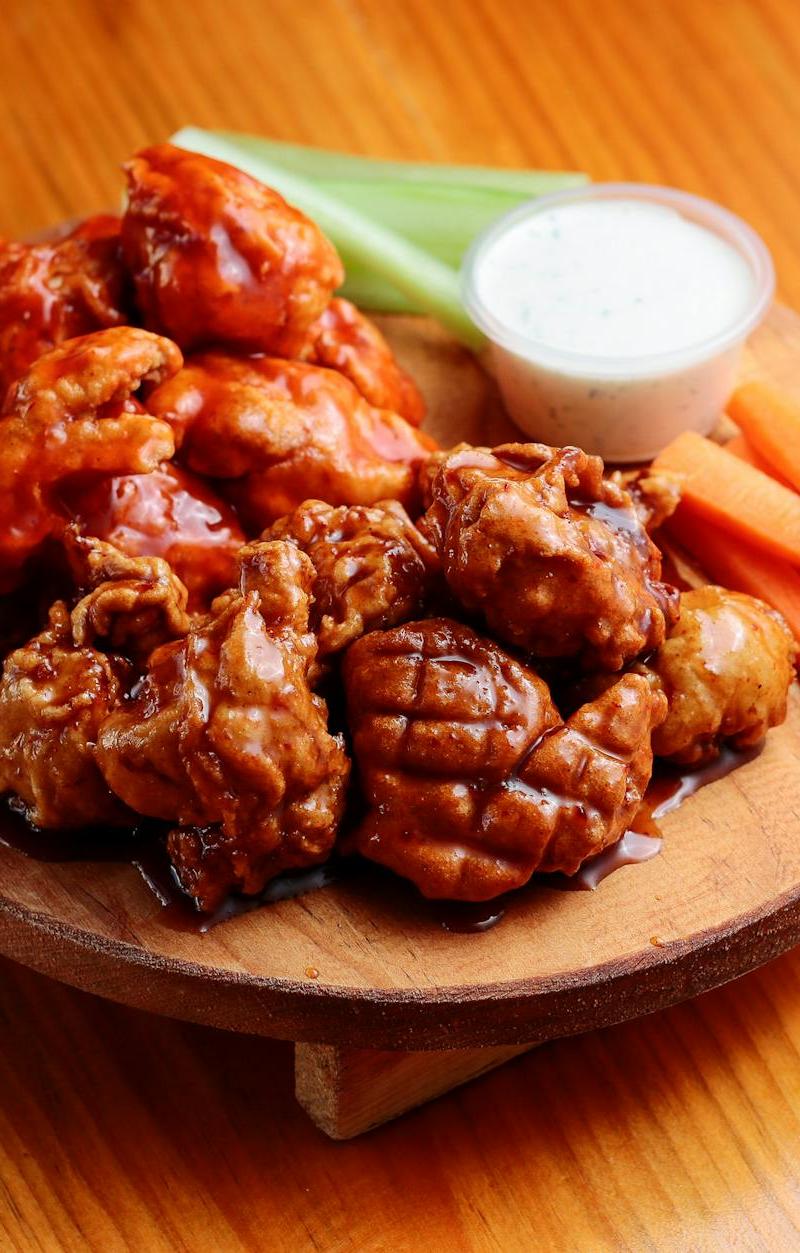 Buffalo Cauliflower Bites with Ranch Dip