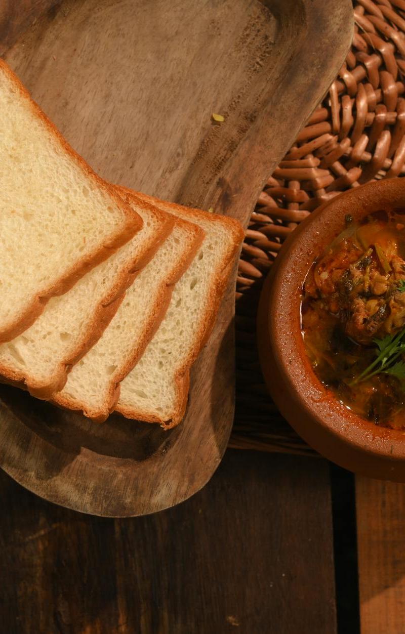 Bunny Chow Chicken Curry